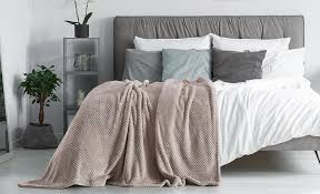Best Blankets And Throws For Your Home