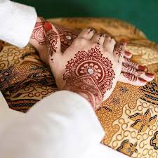Inilah koleksi lengkap gambar henna tangan dan kaki yang simple cantik dan mudah dibuat untuk pemula cocok untuk para pengantin di hari . Meby Henna Art Photos Facebook