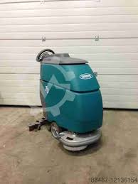 used scrubber tennant t3