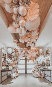 balloons in your wedding decor