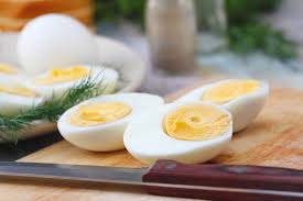 Idealne jajka na twardo - jak gotować? Przepis na idealne jajka na twardo  krok po kroku | Ofeminin