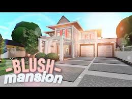 It's a cool family house that can fit up to 3 a glimpse at ikotori's modern villa mansion will instantly tell you that albeit costly, it's worth every penny spent. Bloxburg Aesthetic Blush Mansion Youtube Mansions Two Story House Design Unusual Homes