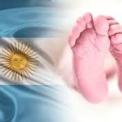 Con el color celeste como bandera del movimiento pro vida, miles de argentinos marcharon el sábado pasado en oposición a la legalización del aborto. Media Tweets By Argentina Pro Vida Argentina Vida Twitter