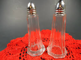 Reiner Glass Salt Pepper Shakers