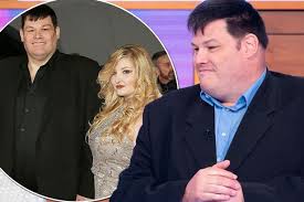 The chase regulars mark labbett, 55, paul sinha, 50, and anne hegerty, 62, have all spoken about their transformations in the past. The Chase S Mark Labbett 53 Confirms He Is Back With Cheating Wife Katie 26 Irish Mirror Online