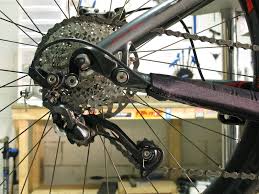 There are also myriad crank and derailleur combinations, so sizing the chain to the correct length is extremely important for drivetrain to measure the chain, wrap it around the chainring and the largest cog, but bypass the rear derailleur. Mtb Chain Sizing Off 59 Www Transanatolie Com
