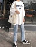 how-do-you-wear-an-oversized-shirt-with-jeans