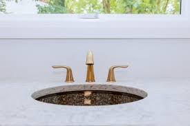 Position Faucets With Undermount Sinks
