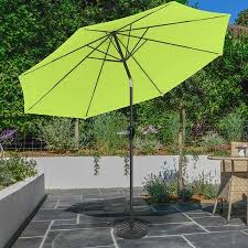 Outdoor Tilting Patio Umbrella