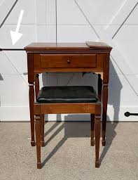 a sewing table into a dressing table