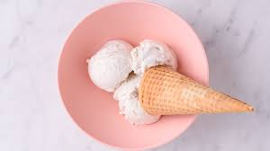 Egg yolks, vanilla extract, salt, granulated sugar, heavy cream. Ice Cream Nutrition Facts And Health Benefits