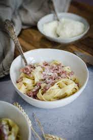 creamy bacon pasta with onion french