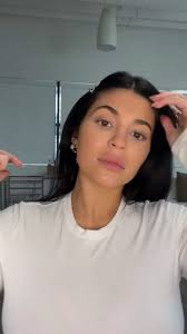 kylie jenner shows makeup free face in
