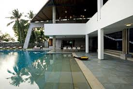 Modern Luxury Home In India Boasts An
