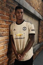 These kits and logos have really high quality, low size and don't have any bug. Man Utd Away Kit 2019 20 Paul Pogba Models New Gold Strip Inspired By Manchester S Artwork London Evening Standard Evening Standard