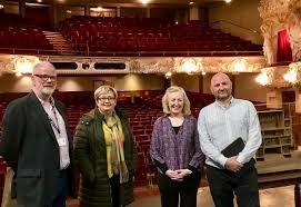visit to king s theatre