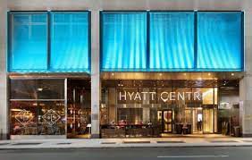 Amenities like a concierge lounge, cloakroom, a safe, a cash machine, wifi and onsite shops including a souvenir. New York Marriott Marquis Hotel New York From 169 Lastminute Com