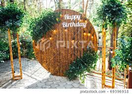 Round Wooden Arch Photo Zone For A