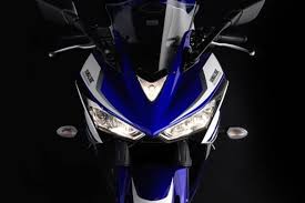 The tail lamp is a tiny led unit and also notice the rear cowl (is it also a grab rail?). Auto Expo 2018 Top Bikes Expected Ranging From The Yamaha R15 V3 0 To Bmw G310r The Financial Express