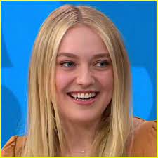 dakota fanning opens up about her new