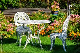 White Metal Outdoor Furniture Group In