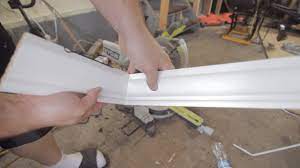 How to Cut Crown Molding Inside Corners - YouTube