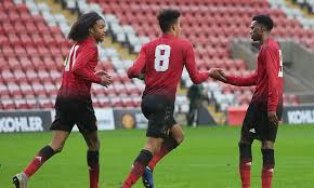 Profile page for manchester united u21 player shola shoretire. Manchester United U19s Call Up 14 Year Old Shola Shoretire For Uefa Youth League Clash With Valencia Daily Mail Online