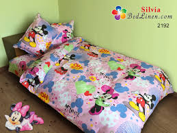 Мебели за детската стая, текстил » спално бельо, завивки детски единичен комплект чаршафи и олекотена завивка. Detski Spalen Komplekt Ranfors Miki I Mini Maus Rozov