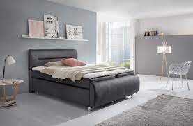 Da ein graues schlafzimmer zu den letzten trends zählt, verschönern sie es mit einem modernen kunstwerk. Schlafzimmer Wirkung Von Farben