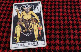 I was on my way to drop off a deck of tarot cards, as a gift, to my sister because she mentioned wanting to try. Meaning Of The Devil Card In Tarot Lovetoknow