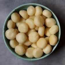 chena murki bengali sweet also an