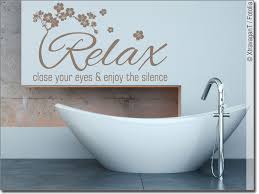 Ein ganzes badezimmer zu renovieren ist sehr teuer und aufwendig. Wandtattoo Relax Text Mit Kirschbluten Fur Badezimmer