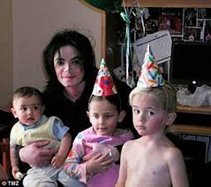 Le fils de Michael Jackson, Prince Jackson, souhaite un joyeux anniversaire à son frère Bigi : "Bro Is Killing It" Images?q=tbn:ANd9GcQIX-lujxe1M8aAU6XP4LOmP_V-0iqpM8EVjw&usqp=CAU