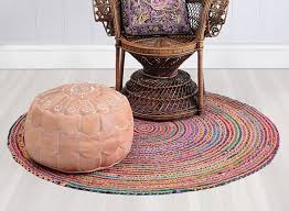 Wenn sie es vorziehen, dass ihr dekor harmonisch und einheitlich bleibt, haben wir runde teppiche in unserem angebot, die symmetrisch sind und eine getönte farbe haben. Runde Teppiche Liegen Im Trend 23 Attraktive Designs