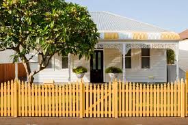 Cottage design house fence via mypalletideas. Wooden Fence Designs Hgtv