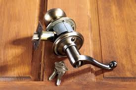 how to pick a lock this old house
