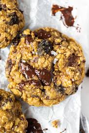 oatmeal raisin chocolate chip cookies