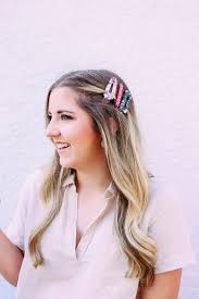 2 easy ways to wear hair clips