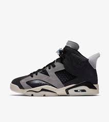 The soul of 6 can be seen coming out from the combined talisman, which 9 combined the mirrored talisman and the talisman together, and returning back to his numbered skin in peace. Air Jordan 6 Tech Chrome Fur Damen Erscheinungsdatum Nike Snkrs De