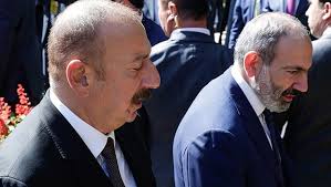 Azerbaycan cumhurbaşkanı i̇lham aliyev, ermenistan başbakanı nikol paşinyan ve rusya devlet başkanı vladimir putin'in moskova'da imzaladığı, karabağ'da ekonomik bağlantıların inşa edilmesi ve. Putin Aliyev Ve Pasinyan Yuz Yuze Gelecek