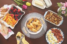 The sides make the meal! Easter Brunch Sides Geoffrey Zakarian S Family Easter Brunch Menu Rachael Ray Every Day Rachael Ray In Season Last Updated 9 Weeks Ago