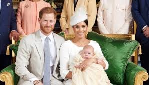 Meghan and harry shared this christmas card depicting them with son archie harrison at their california home. Baby Archie Stars In Prince Harry And Meghan Markle S Family Christmas Card Photo Eurweb