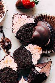 Chocolate cupcake with strawberry butter cream is delicious no doubt! Chocolate Strawberry Hi Hat Cupcakes Butternut Bakery