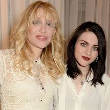 My mom preemptively sent me to therapy a year before telling me so i could be eased into that conversation, frances bean said. Kurt Cobain S Daughter Frances Bean Reveals She Thought She Would Die On Board Air France Jet That Blew An Engine Mid Air Irish Mirror Online