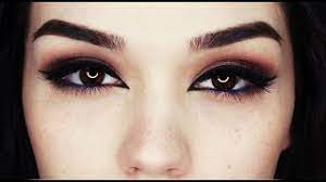 bronze eyes with arab liner makeup