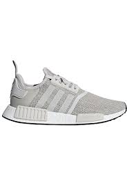 This adidas nmd is defined by its breathable primeknit upper and eva inserts on the midsole which is draped in the respective colorway. Adidas Originals Nmd R1 Sneaker Fur Herren Beige Planet Sports