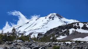 Best ski route on Mount Shasta? Hotlum Wintun Trip Report | Blackbird –  Blackbird Mountain Guides, LLC