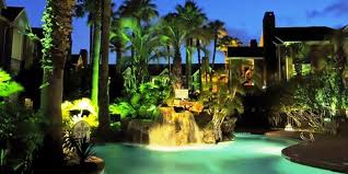 Luxury Pool Lighting Custom Landscape Lighting Montgomery Conroe Tx Envy Exteriors
