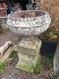 Garden Urns And Planters
