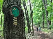 How long is the fairy trail at Mendon Ponds?